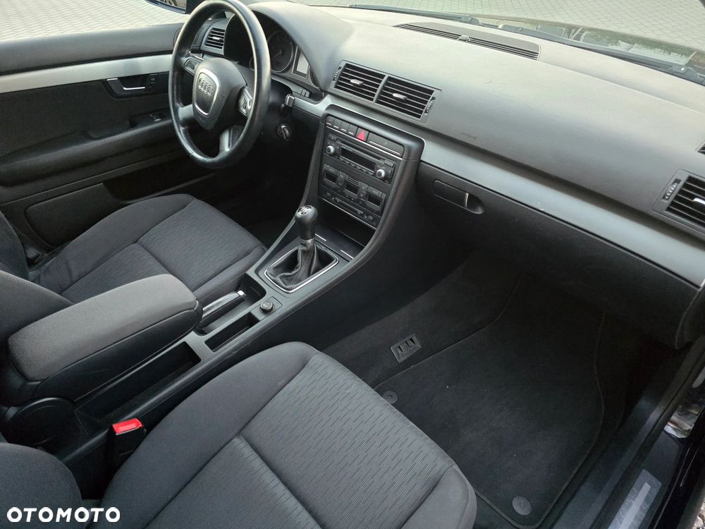 Audi A4 Avant 2.0 TDI DPF - 10