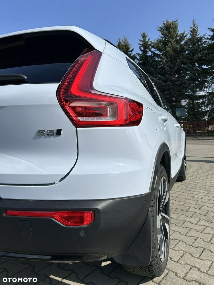 Volvo XC 40 B5 B AWD Geartronic RDesign - 33