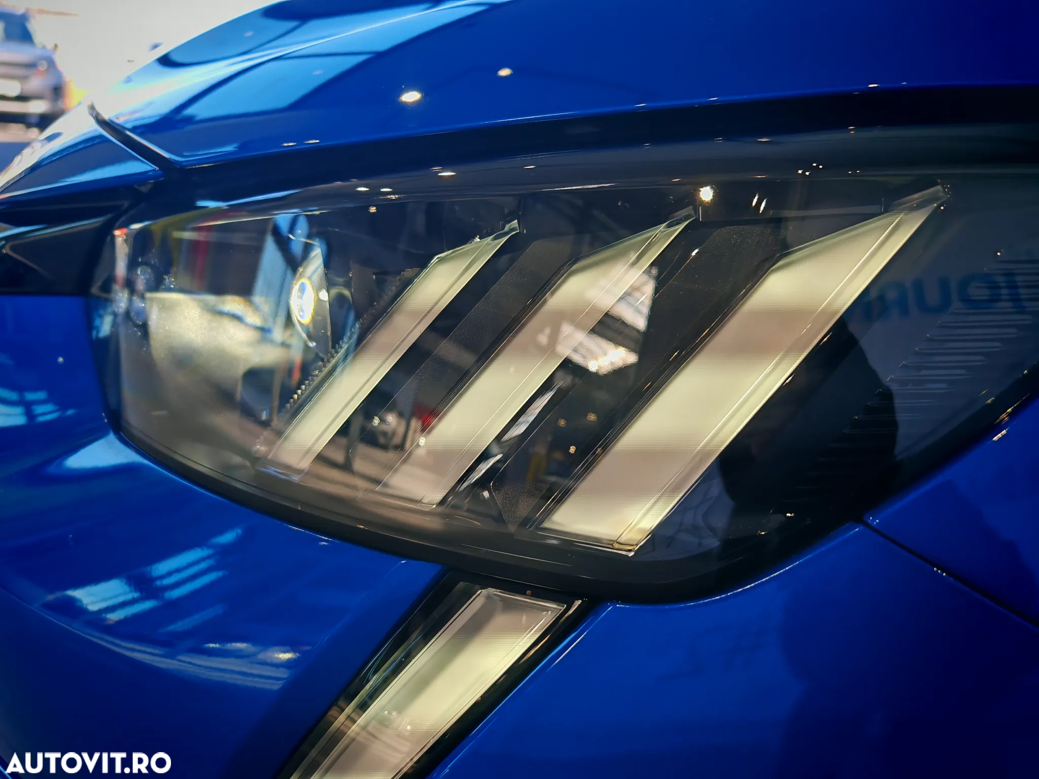 Peugeot 208 1.2 L PureTech STT EAT8 GT - 8