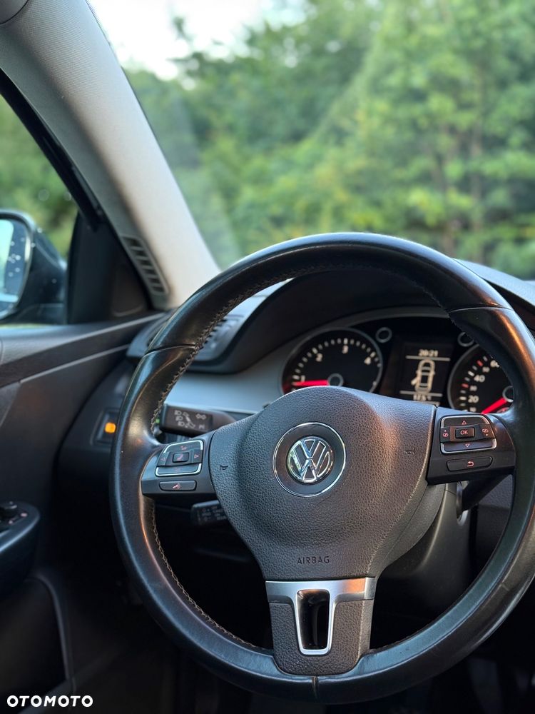 Volkswagen Passat 2.0 TDI Comfortline Optimum - 14