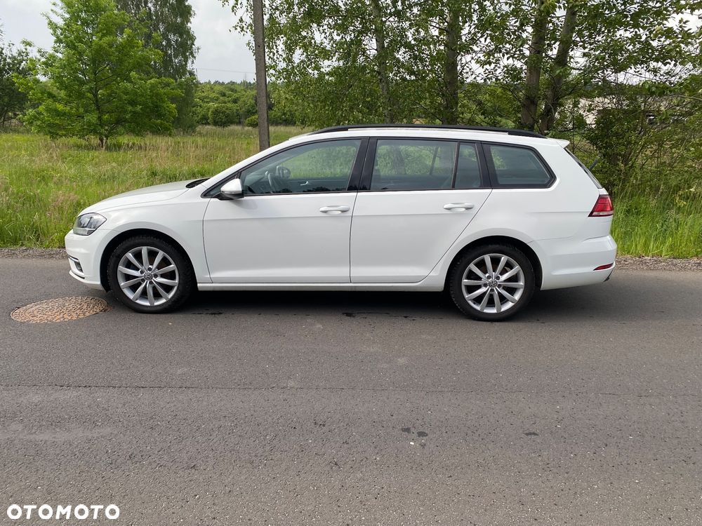 Volkswagen Golf 1.5 TSI BMT Evo Comfortline - 4