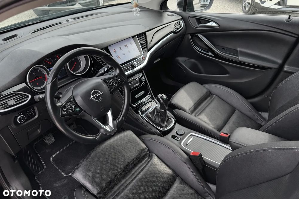 Opel Astra 1.4 Turbo Innovation - 33