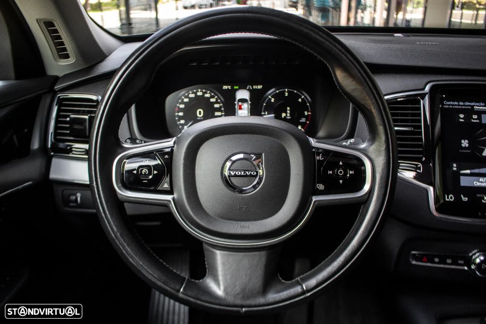Volvo XC 90 B5 D AWD Geartronic Momentum Pro - 12