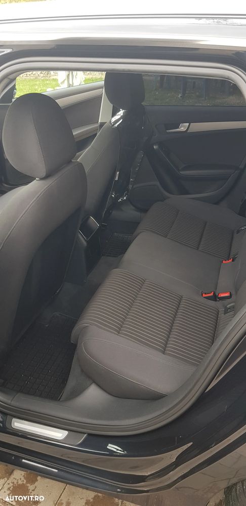 Audi A4 Avant 2.0 TDI DPF multitronic Ambiente - 10