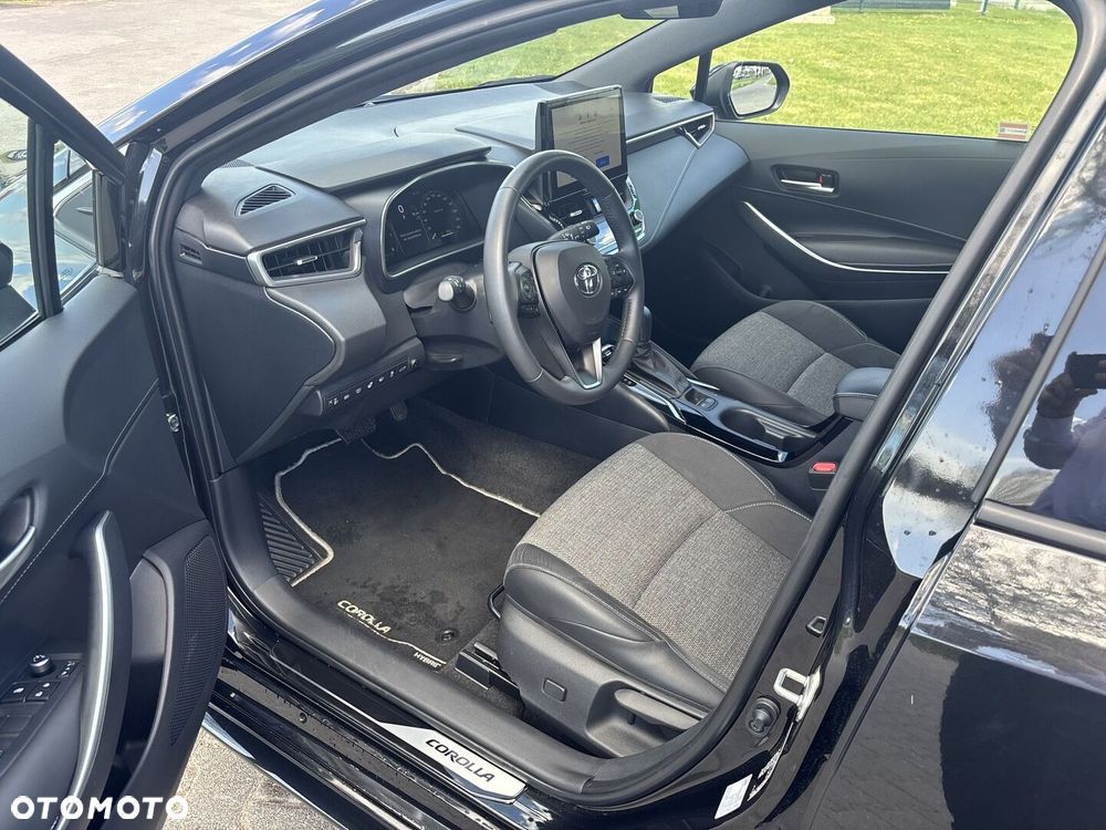 Toyota Corolla - 18