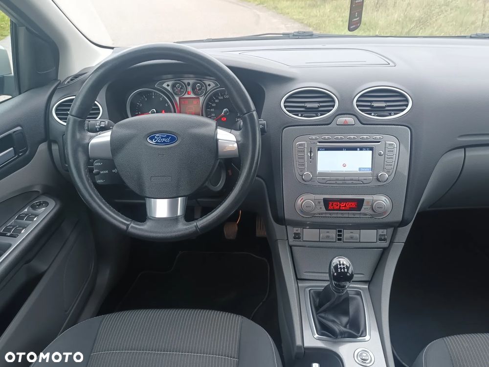 Ford Focus 1.6 16V Titanium - 26