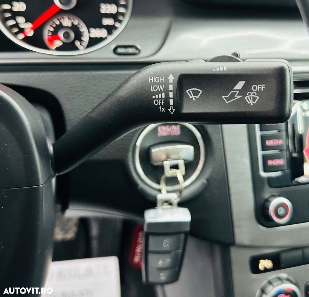 Volkswagen Passat - 23