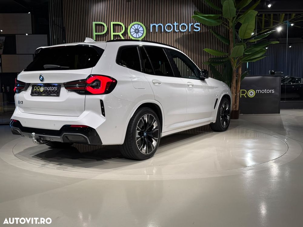BMW iX3 Standard - 17