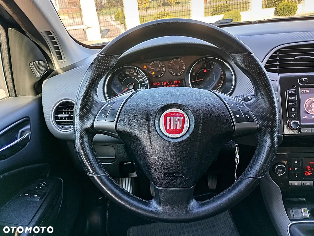 Fiat Bravo 1.4 T-JET 16V Dynamic - 26