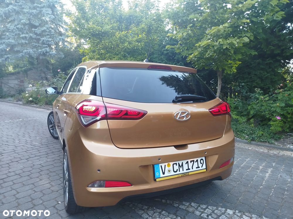 Hyundai i20 - 11