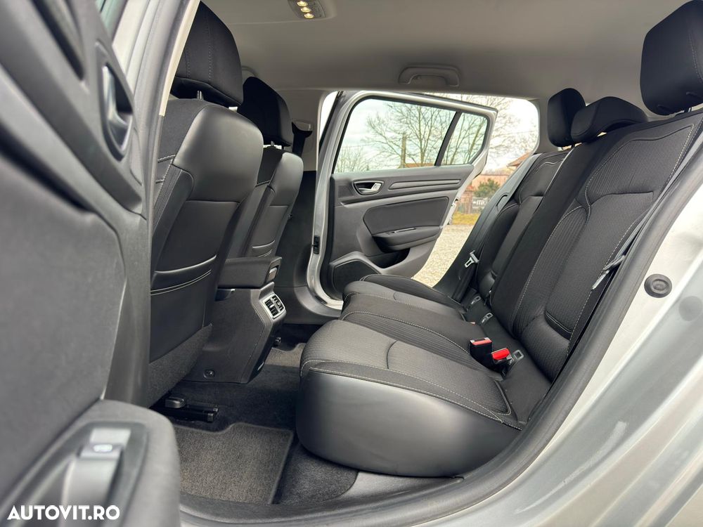 Renault Megane ENERGY dCi 110 EDC LIMITED - 25