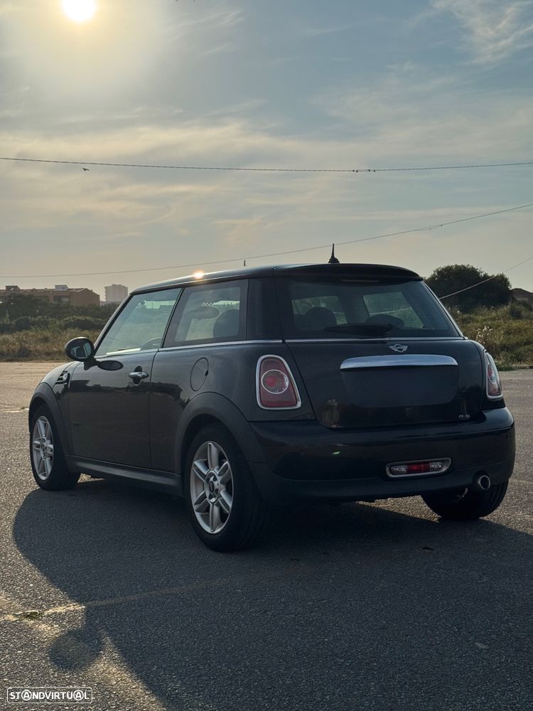 MINI 3 Portas One D - 4