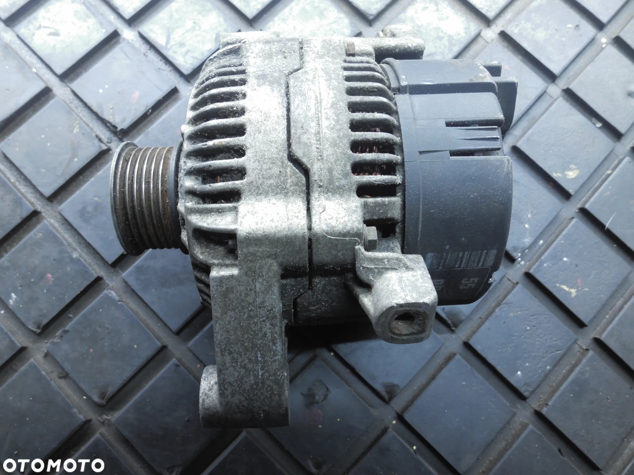 OPEL CORSA B ALTERNATOR 90389248 0123100001 1,2 8V POSIADAM 3 SZTUKI - 4