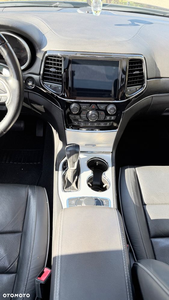 Jeep Grand Cherokee 5.7 V8 HEMI Summit - 14