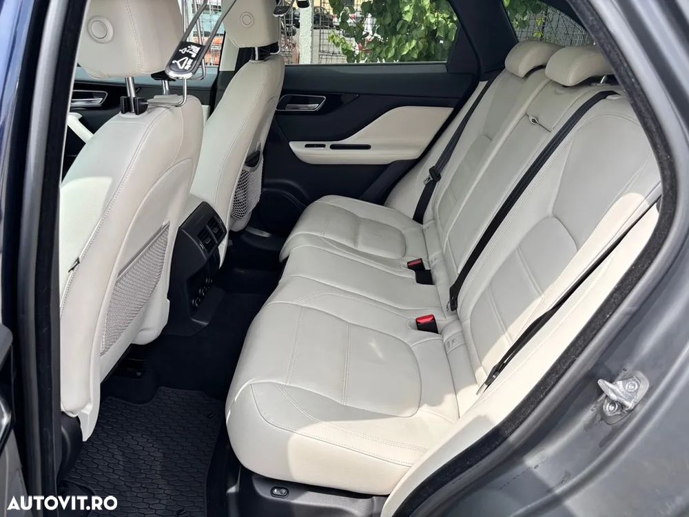 Jaguar F-Pace 25d AWD Prestige - 8