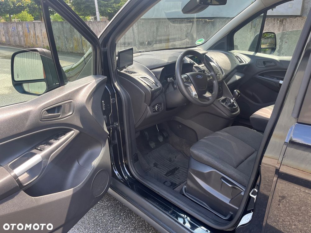 Ford Tourneo Connect Grand - 16