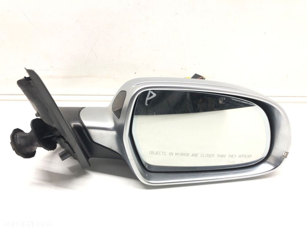 LUSTERKO PRAWY  AUDI A4 B8 (8K2) 2007 - 2015 S4 quattro 245 kW [333 KM] benzyna 2008 - 2015 - 1