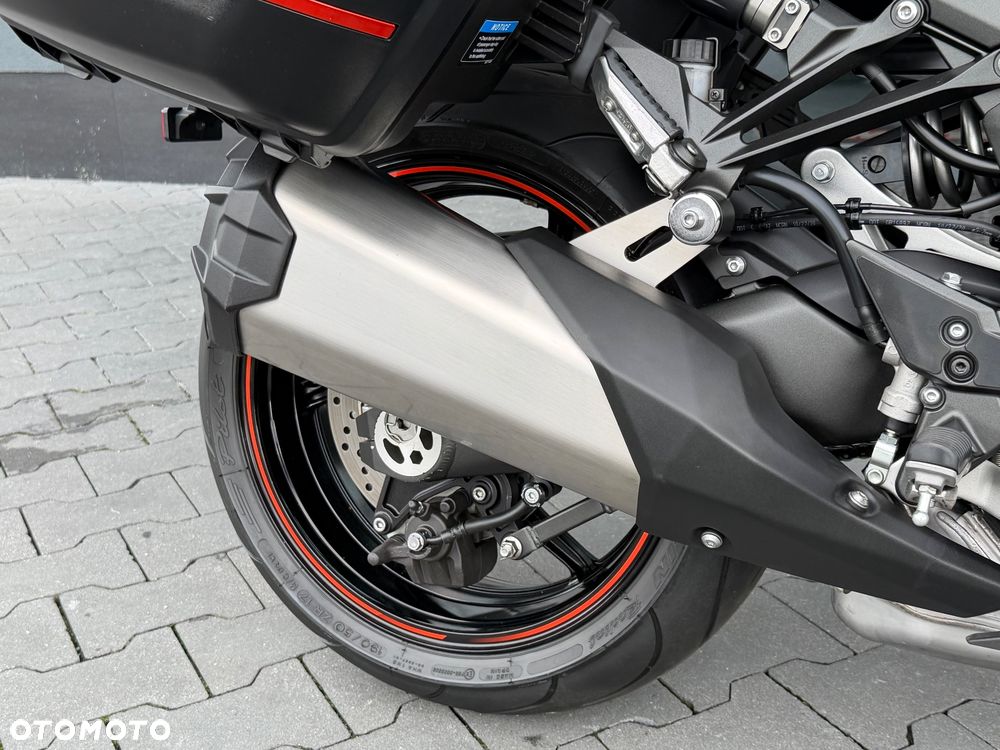 Kawasaki Ninja 1000 SX - 13