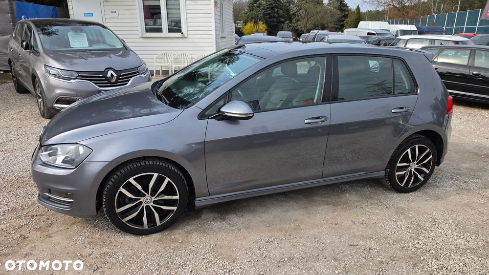 Volkswagen Golf - 32