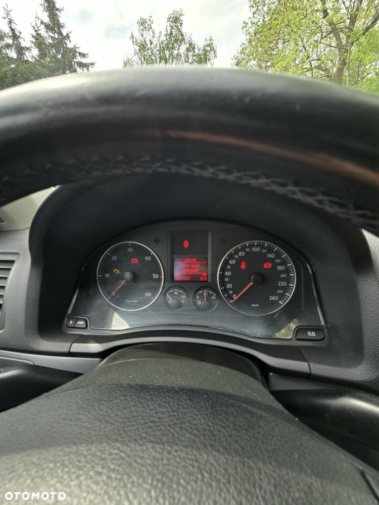 Volkswagen Jetta - 8