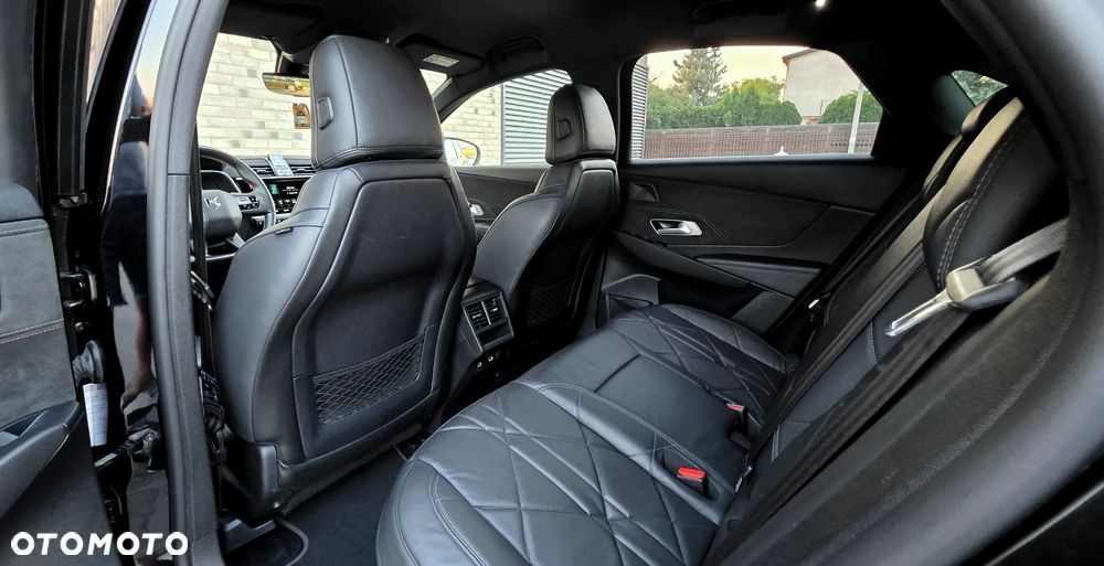 DS Automobiles DS 7 Crossback 1.6 E-Tense Performance Line + - 12