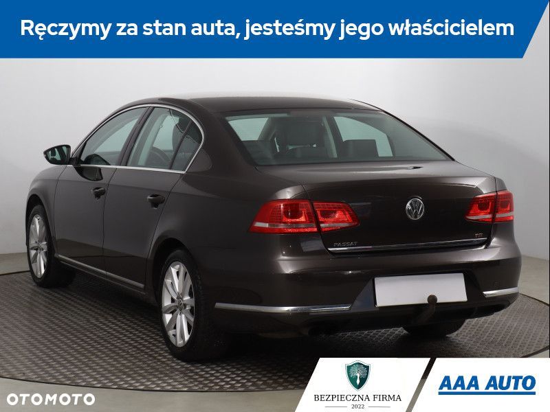 Volkswagen Passat - 6