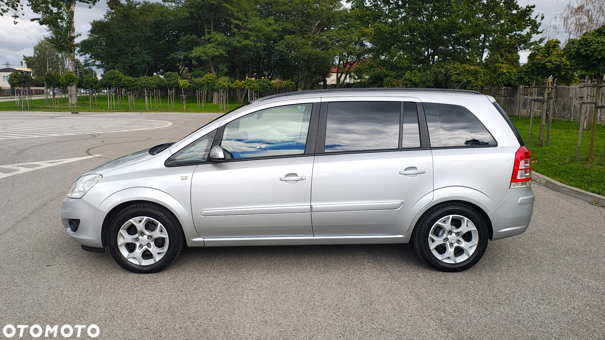 Opel Zafira 1.8 Design Edition - 4
