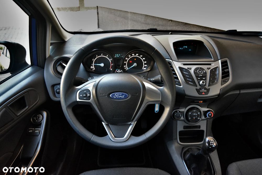 Ford Fiesta 1.25 Ambiente EU5 - 13