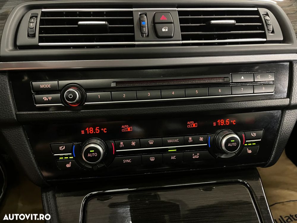 BMW Seria 5 525d Aut. Luxury Line - 21