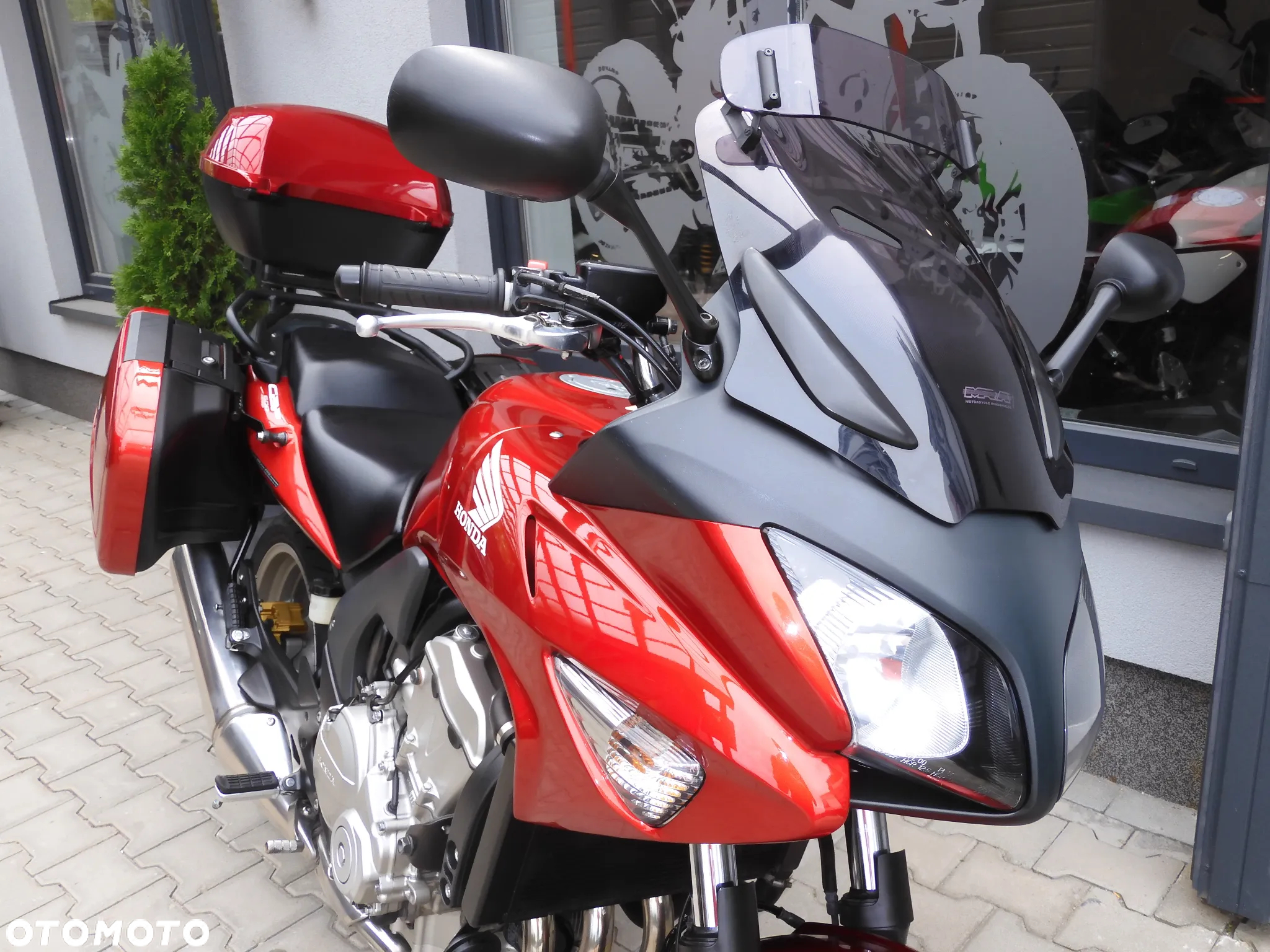 Honda CBF - 3