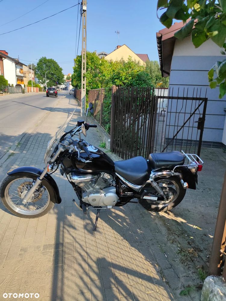 Suzuki Intruder - 2