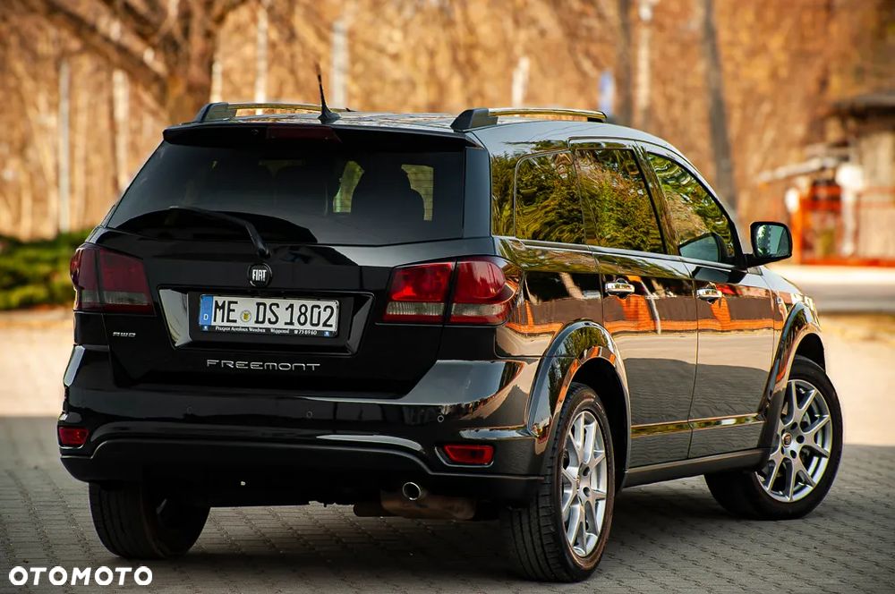 Fiat Freemont 2.0 Multijet 16V DPF Automatik Allrad Black Code - 21