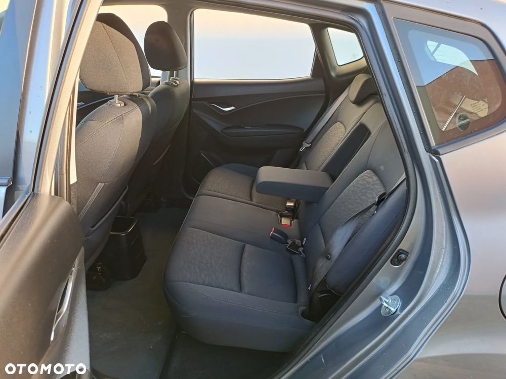 Hyundai ix20 1.4 CRDi blue Comfort - 19