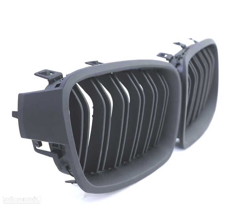 GRELHA FRONTAL BMW F30 F31 LOOK M3 PRETO FOSCO - 4