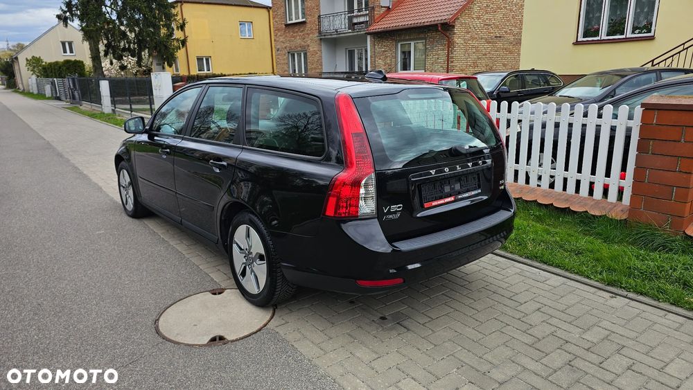 Volvo V50 1.6D DPF DRIVe Kinetic - 2