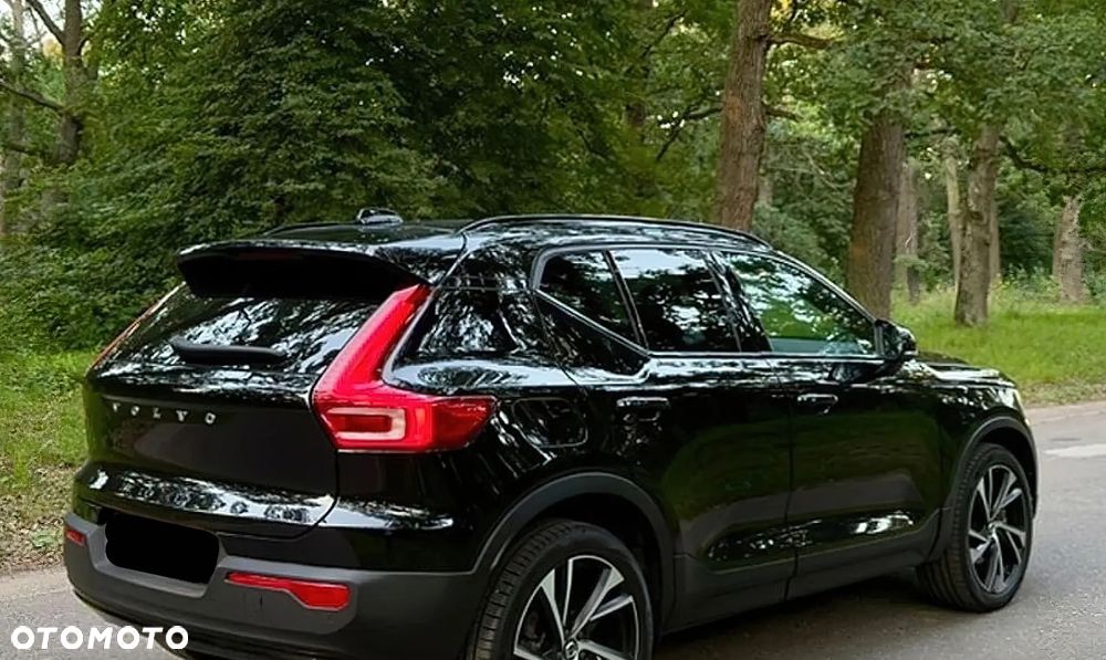 Volvo XC 40 T5 AWD R-Design - 4
