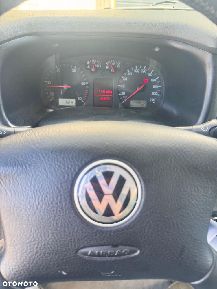 Volkswagen Transporter - 5