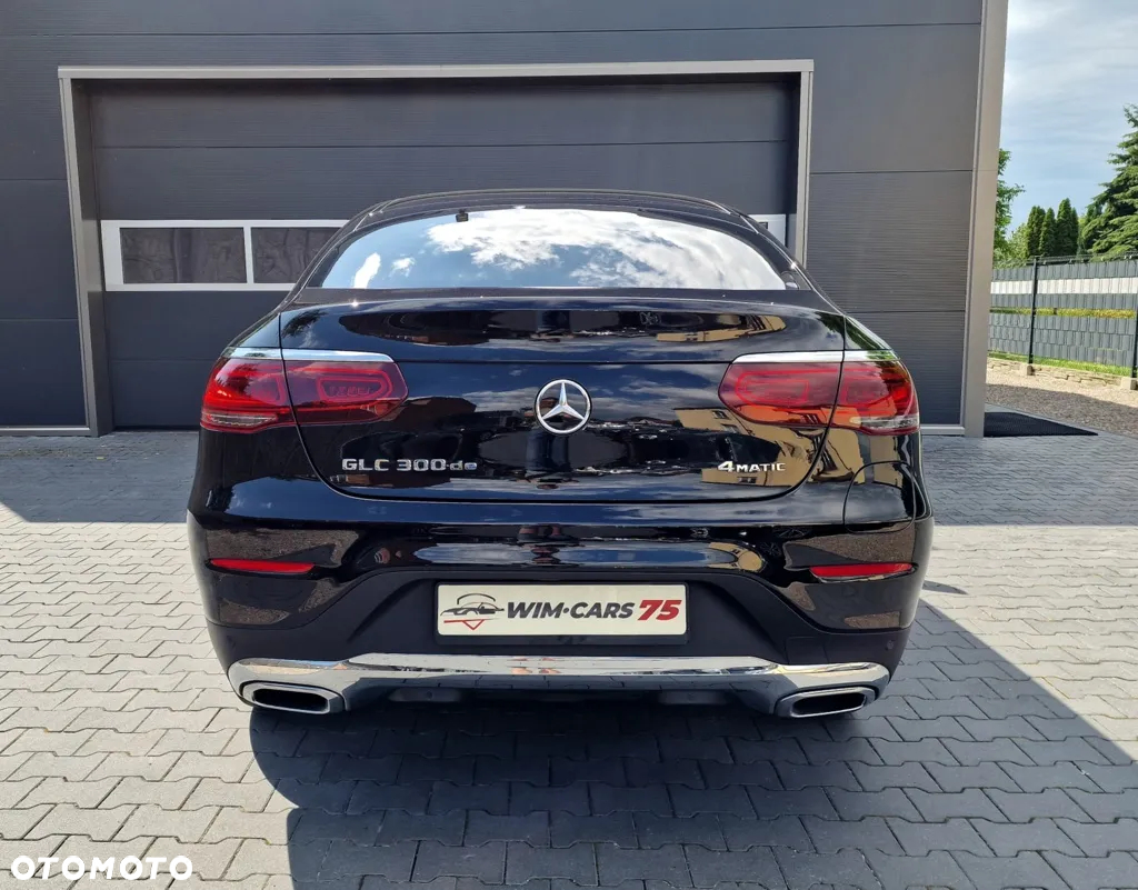 Mercedes-Benz GLC GLC-Coupe 300 de 4Matic 9G-TRONIC AMG Line - 31