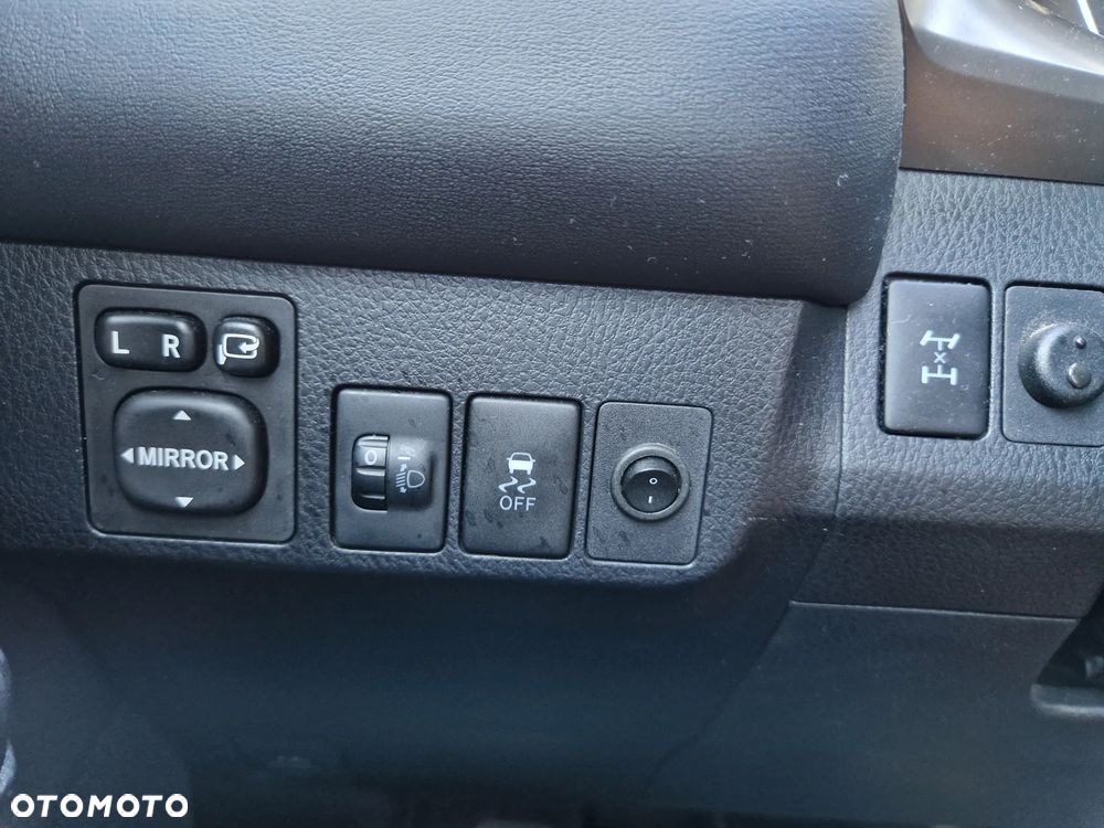 Toyota RAV4 2.0 D-4D Premium - 18