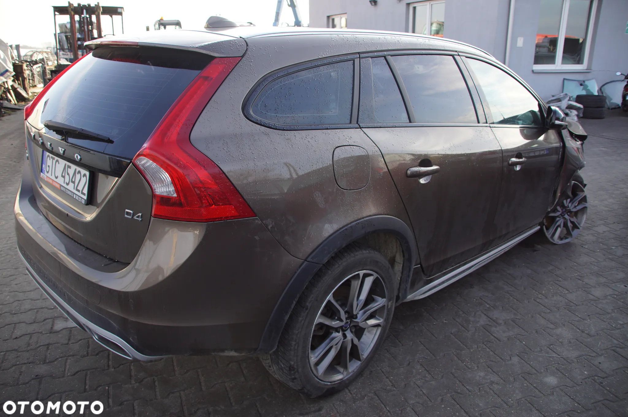 Auto w całości na części 692324777 Volvo V60 Cross Country silnik 2.0D 190 km D4204T14 700 Twilight Bronze skrzynia 8-AUT 2WD / TG-81SC drzwi maska klapa zderzak lampa silnik felga skrzynia automat automatyczna - 10