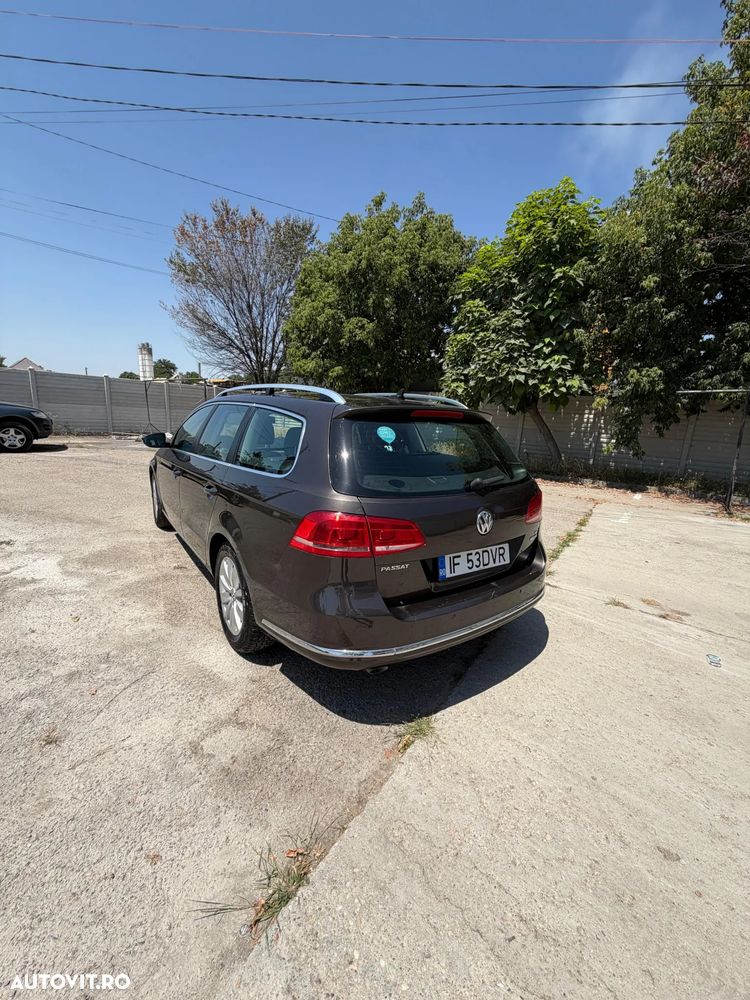 Volkswagen Passat 1.6 TDI BlueMotion Technology DSG Comfortline - 10