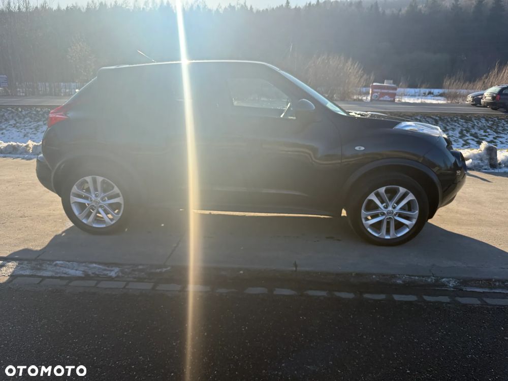 Nissan Juke 1.6 DIG-T ALL-MODE 4x4i Xtronic Acenta - 4