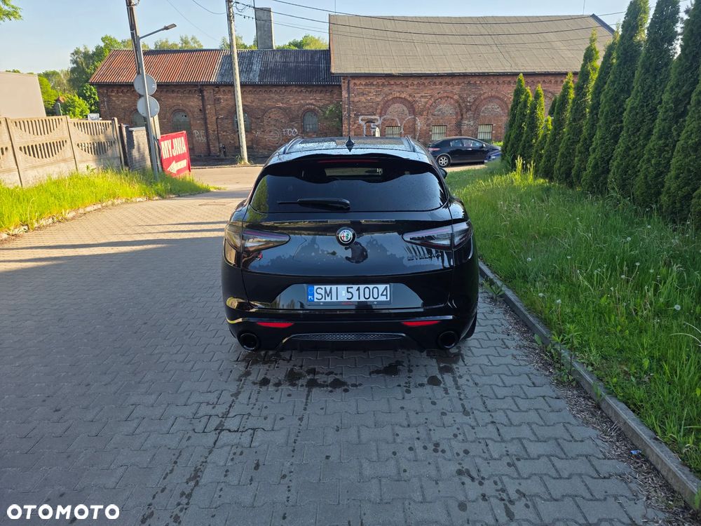 Alfa Romeo Stelvio 2.0 Turbo Veloce Q4 - 12