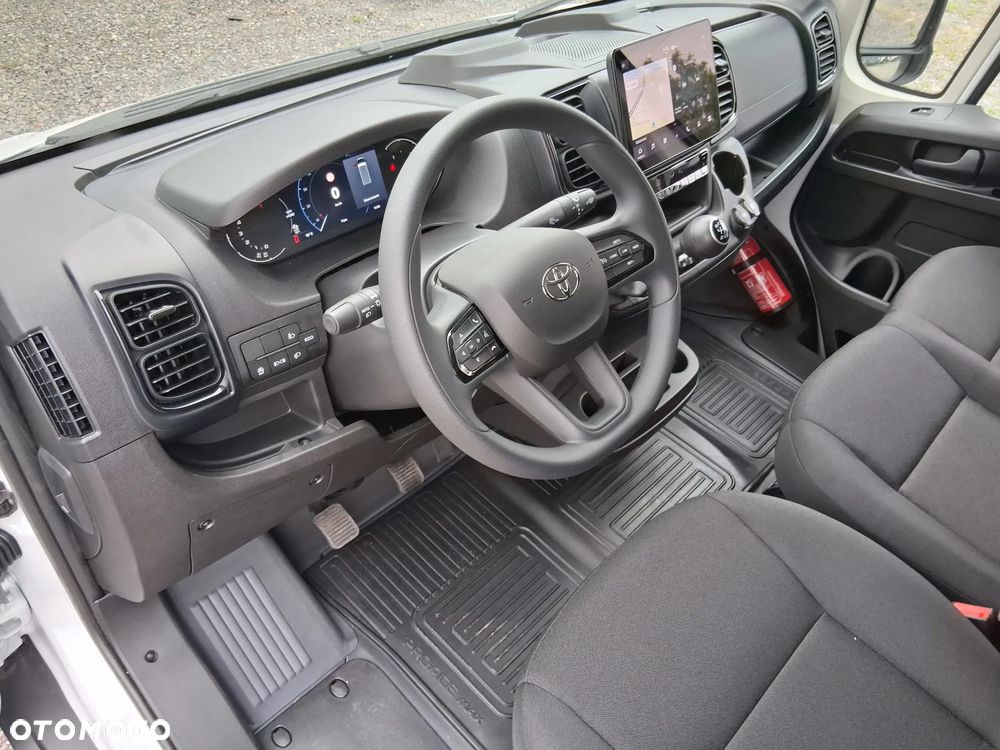 Toyota Proace Max - 11