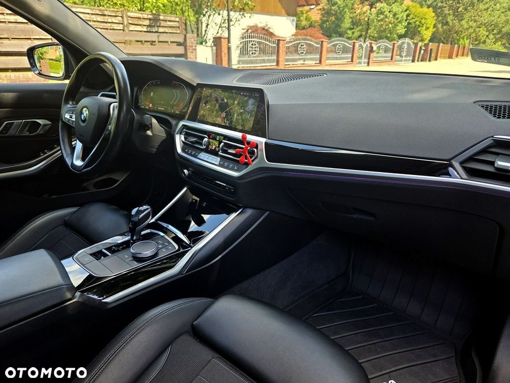 BMW Seria 3 320d xDrive - 6
