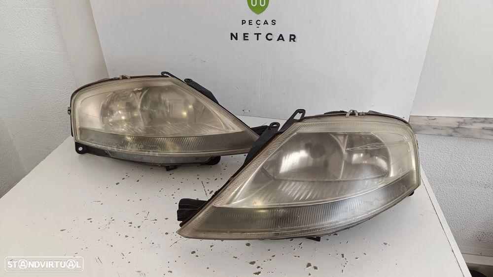 Farol óptica Citroen C3 2004 - 1