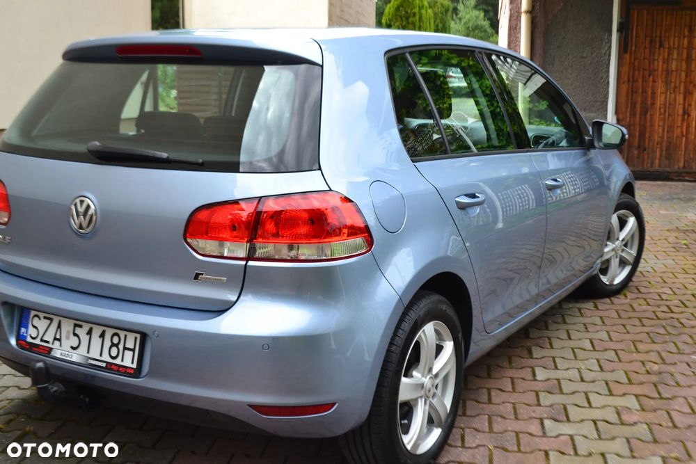 Volkswagen Golf - 8