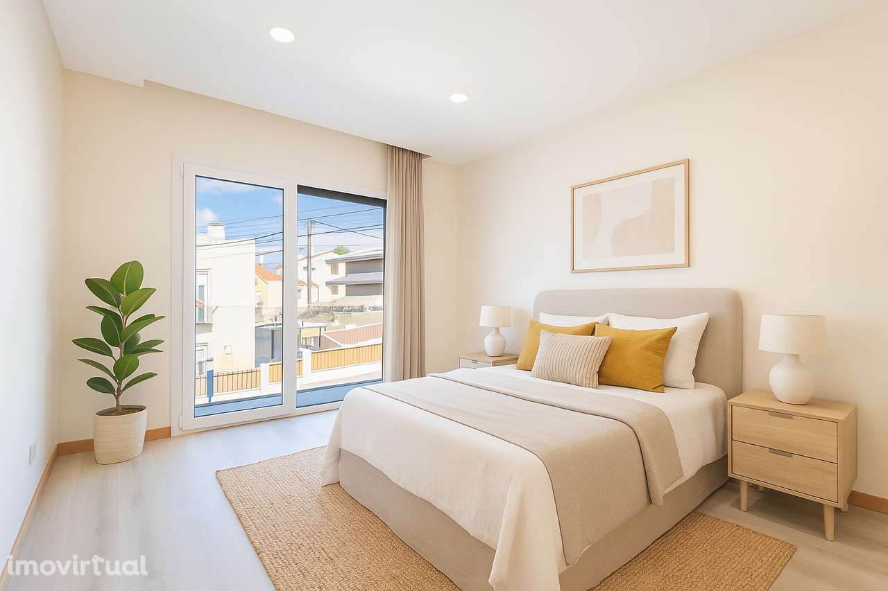 Moradia T3 em Famões: Luz, Espaço e Conforto com Jardim e Estacionamen - Grande imagem: 2/35