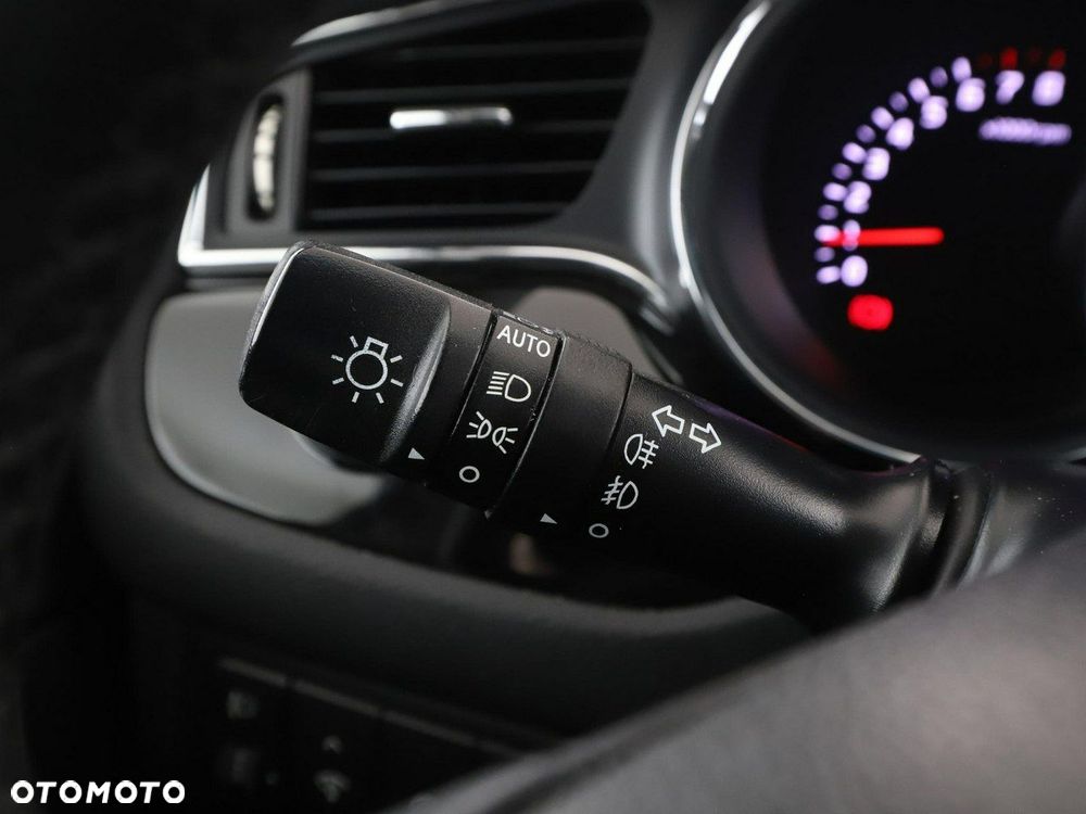 Kia Ceed 1.6 GDI ISG Dream-Team Edition - 32