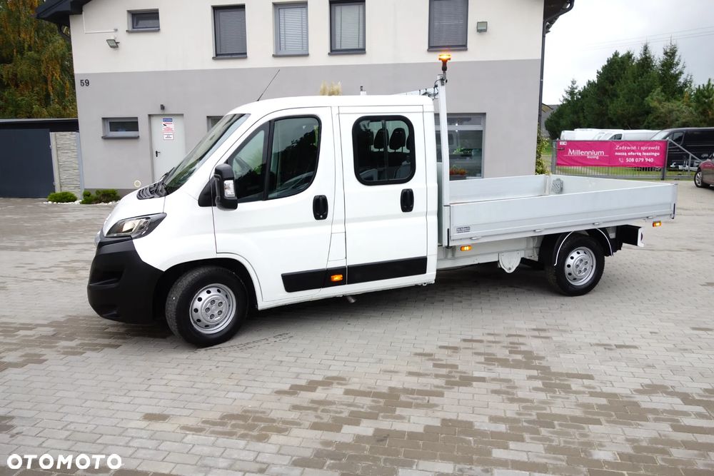Peugeot Boxer 2.2 Bluehdi  165 KM Doka 7 Osobowa Klima Webasto - 16